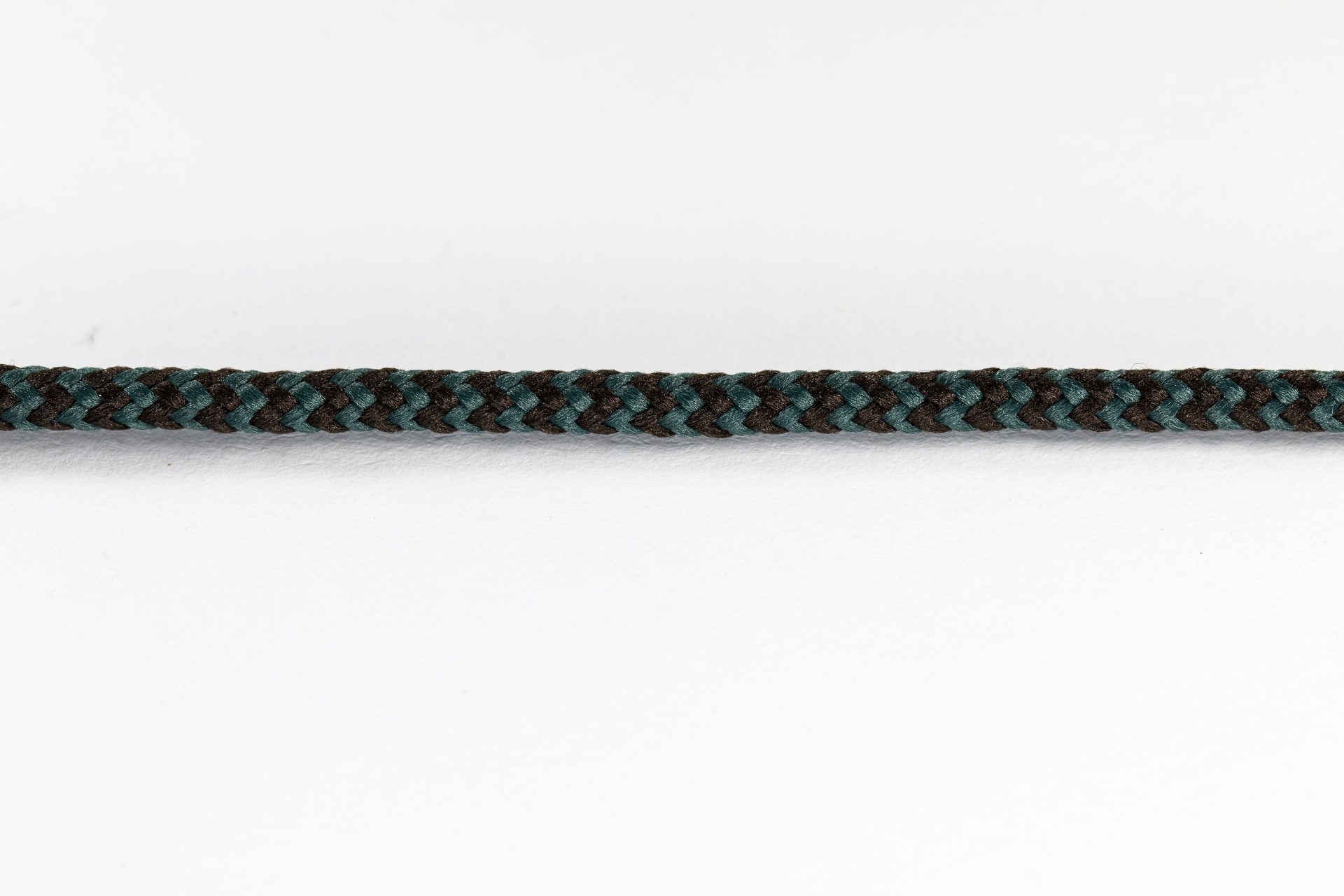 BP4SL (Braided Poly 2 colour cord Lace 4mm